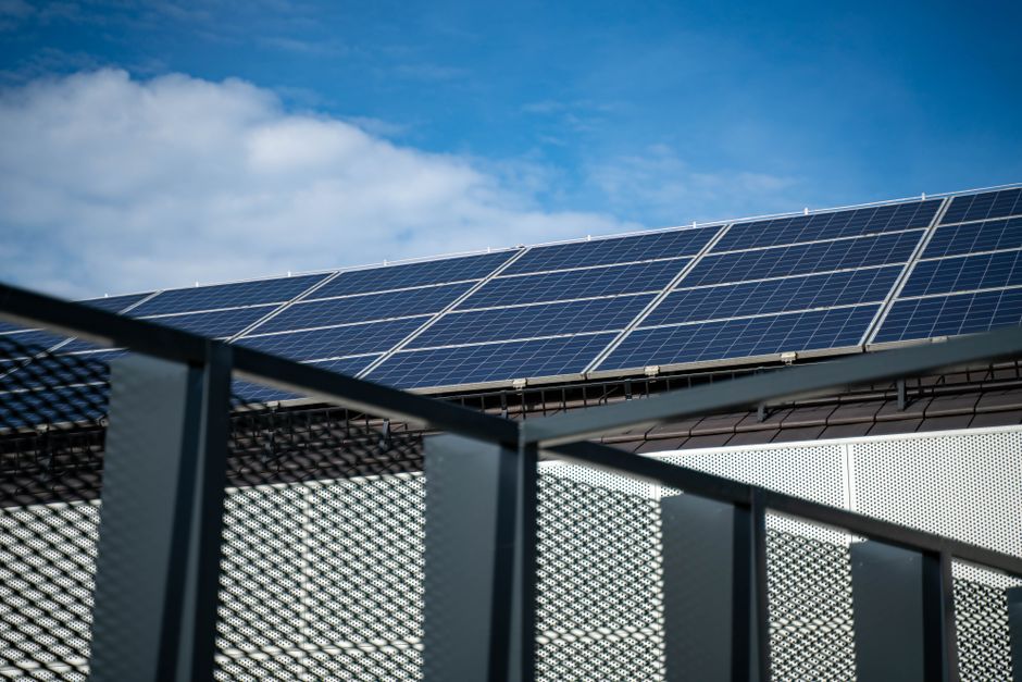 Wat bepaalt de prijs van een zonnepaneel vandaag de dag?